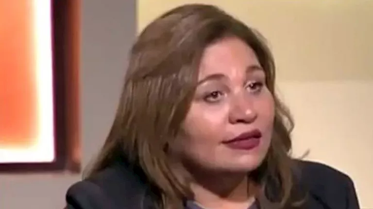 إلهام شاهين تهنئ منال الصيفي بزفاف نجلها كريم: "أجمل عريس وعروسة"