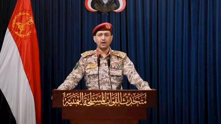 الحوثيون: نتصدى لمقاتلات سعودية تستهدف العاصمة صنعاء | ضي النهار الحوثيون: نتصدى لمقاتلات سعودية تستهدف العاصمة صنعاء