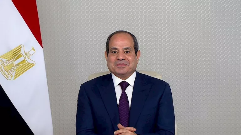 الرئيس السيسي يزور المقبرة الوطنية في سول