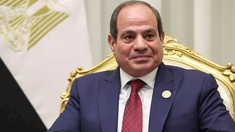 السيسي يكشف أسباب تفاقم العشوائيات ويحذر من تداعيات خفض الإيجارات