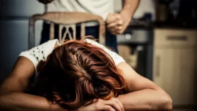 بعد أيام من عودتها لزوجها.. 7 طعنات وشاكوش أنهت حياة "ريهام" في المحلة