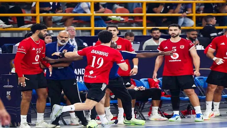 تعرف على قيمة مكافآت الأهلي لرجال وسيدات كرة اليد بعد الإنجازات القاري