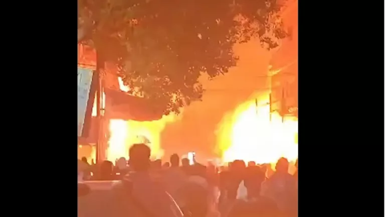 حريق داخل أحد المطاعم بمنطقة حدائق القبة في القاهرة