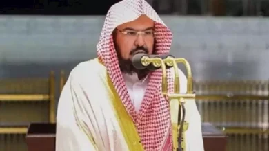 خطيب المسجد الحرام يحذر من إعادة نشر الصور والمقاطع المفبركة