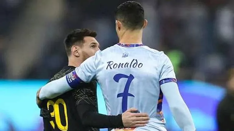 رونالدو يعلق على اعتزال ميسي دولياً