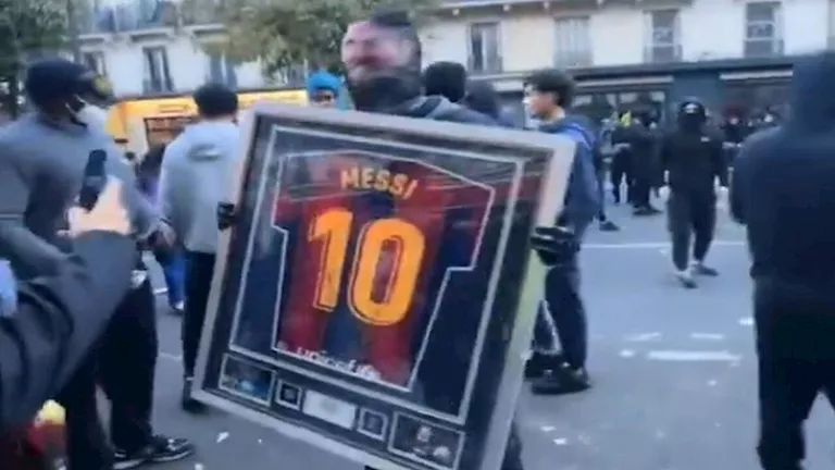 سرقة ممتلكات لميسي في أعمال الشغب بفرنسا.. ما القصة؟