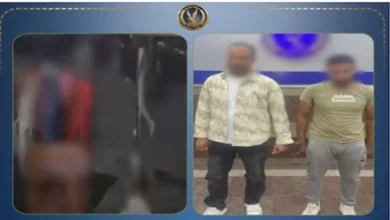 ضبط شخصين بعد الاعتداء على مسن بسبب خلافات جيرة في السويس
