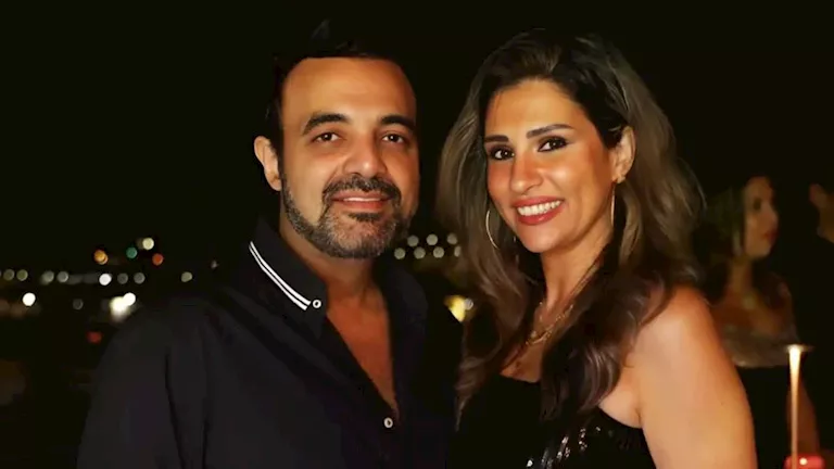 عمرو محمود ياسين وزوجته آيات أباظة يحتفلان بخطوبة ابنتهما وسط أجواء ع | ضي النهار عمرو محمود ياسين وزوجته آيات أباظة يحتفلان بخطوبة ابنتهما وسط أجواء ع