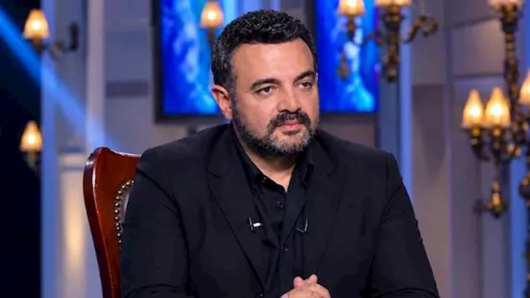عمرو محمود ياسين يوجه رسالة مؤثرة لوالده: فقدت القوة والأمان | ضي النهار عمرو محمود ياسين يوجه رسالة مؤثرة لوالده: فقدت القوة والأمان