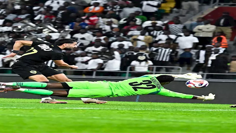 "لم ندفع جنيهاً واحداً".. المريخ السوداني يوضح حقيقة مساعدته للزمالك
