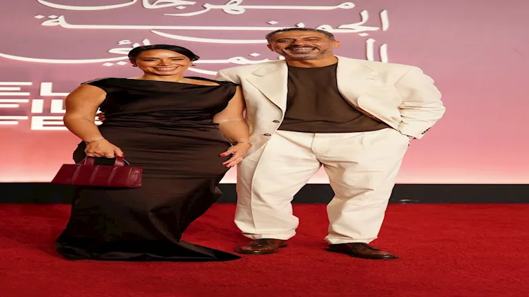 محمد فراج وبسنت شوقي بإطلالة أنيقة على ريد كاربت مهرجان الجونة | ضي النهار محمد فراج وبسنت شوقي بإطلالة أنيقة على ريد كاربت مهرجان الجونة