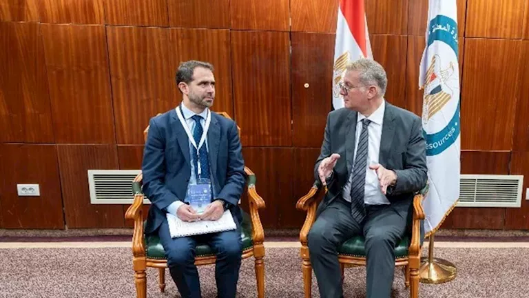 وزير البترول يبحث مع "توتال إنرجيز" زيادة استثمارات الغاز في مصر
